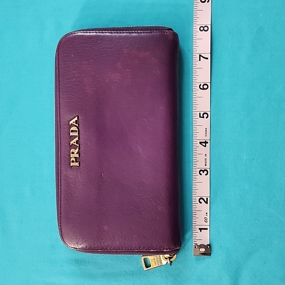 Prada Logo Zip Around Purple wallet - Picture 8 of 16